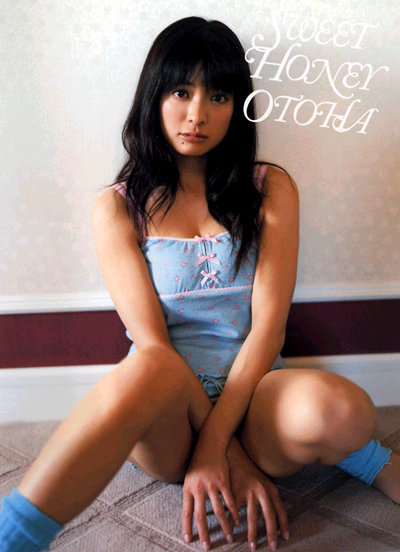 Amazon.co.jp: 本- 乙葉写真集「SWEET HONEY」
